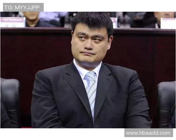 姚明巨无霸广告引发热议巨星代言背后的品牌故事与市场策略解析